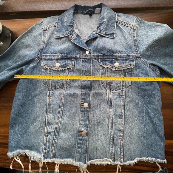 NWOT H&M Distressed Jean Jacket - Picture 8 of 8